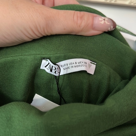 ZARA | Ruched Off the Shoulder Long Sleeve Green Mini Dress - Picture 3 of 15